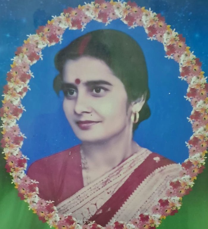 Late Smt. Sabita Kumari